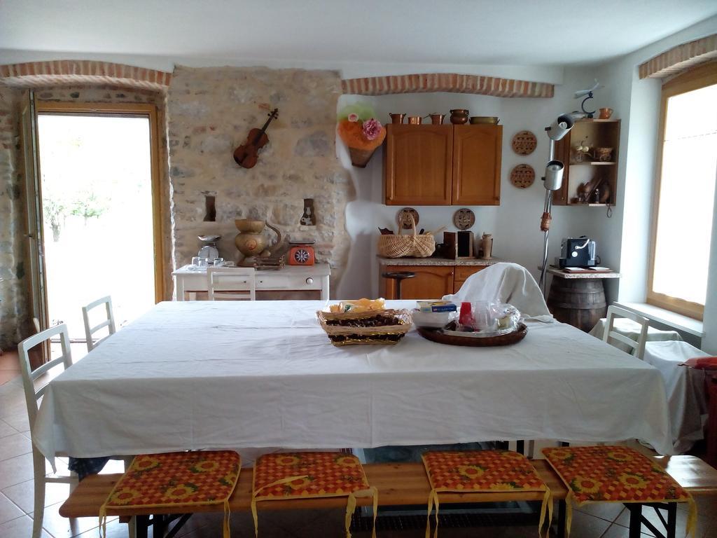 Agriturismo Il Girasole 펠트레 외부 사진